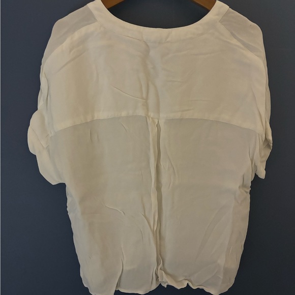 Stunning White Francesca’s Top - Picture 3 of 3